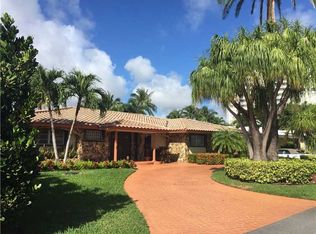 512 Palm Dr, Hallandale Beach, FL 33009