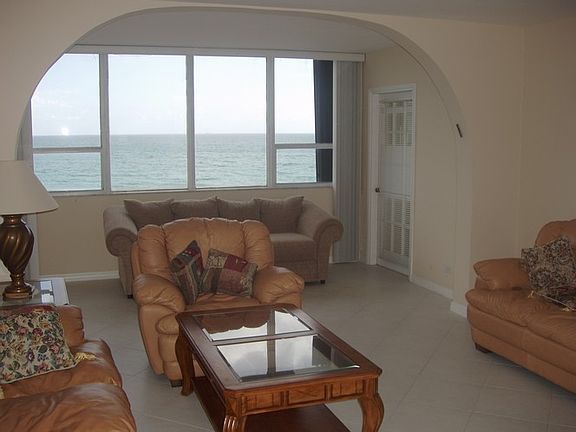 3rd image of 5005 Collins Ave APT 520