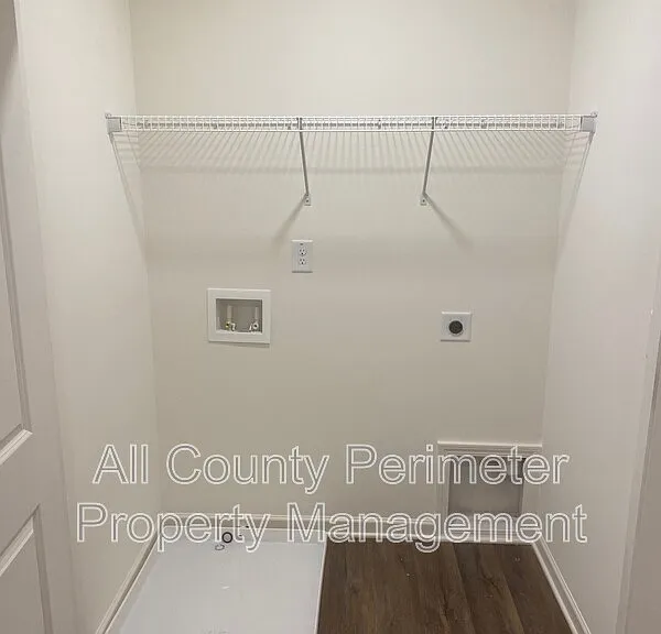1117 Union Pacific Way — Photo 12
