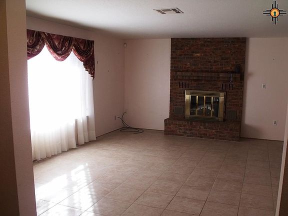 2nd image of 706 Palo Verde Dr