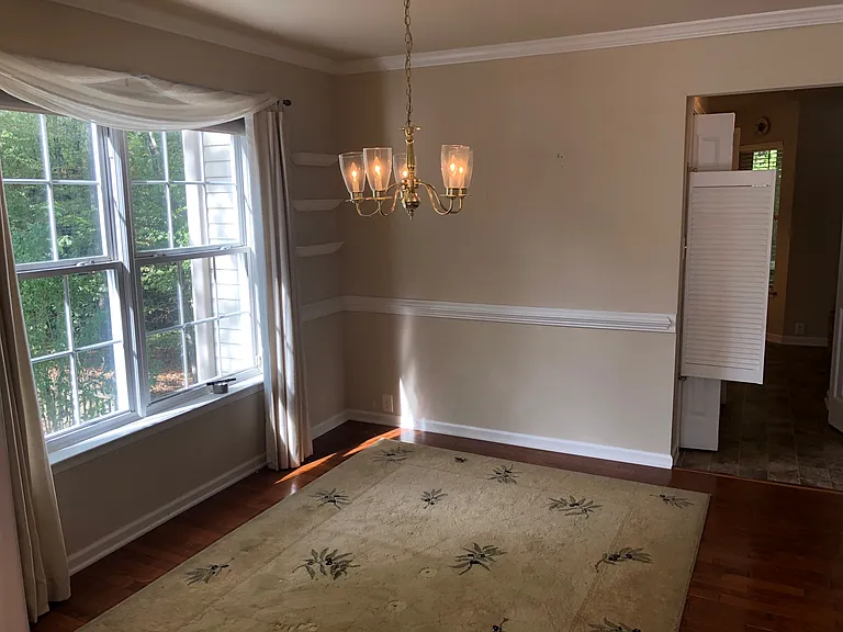 Kestrell Dining Room1_10082019