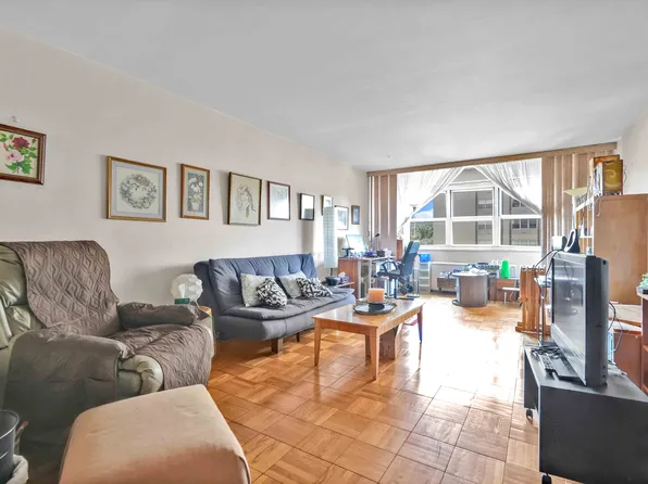 66-36 Yellowstone Boulevard image 5 of 18