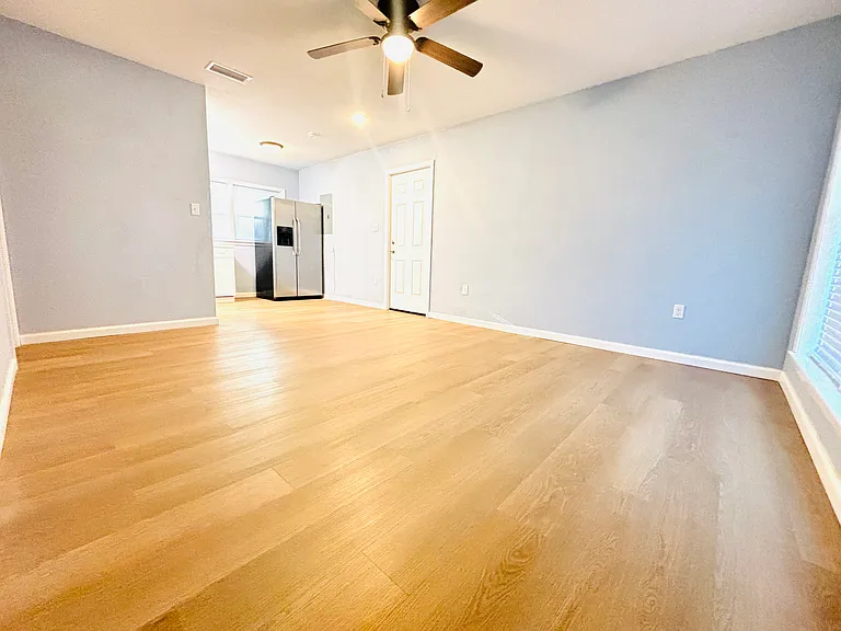 3915 N 9th Ave — Photo 30