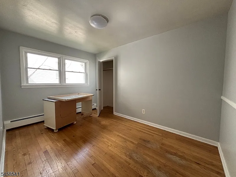 3 bed, 2.0 bath, $2,500 — Photo 3