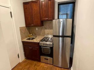 263 E 10th St #8S, New York, NY 10009