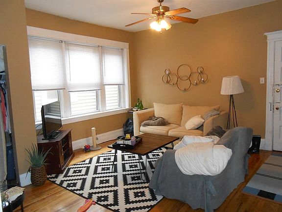 5th image of 2545 N Seminary Ave #One