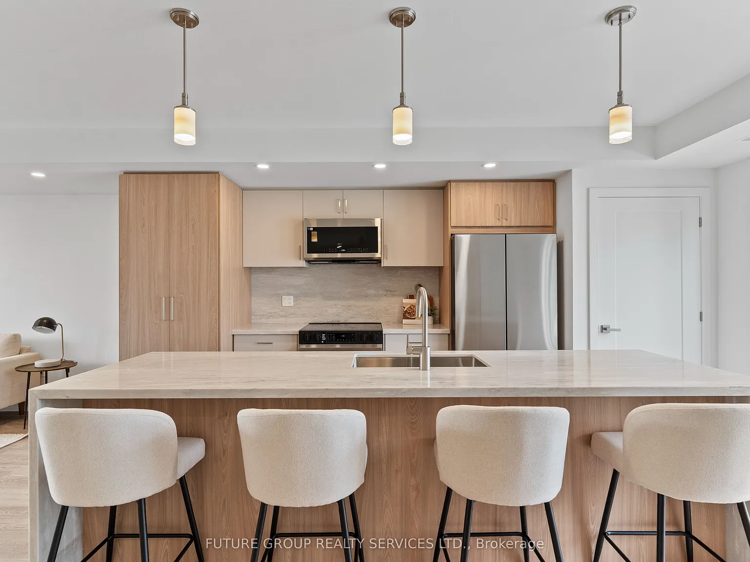 3 bed, $3,695 — Photo 3
