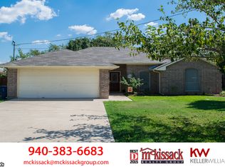 358 High Ridge Dr, Krum, TX 76249