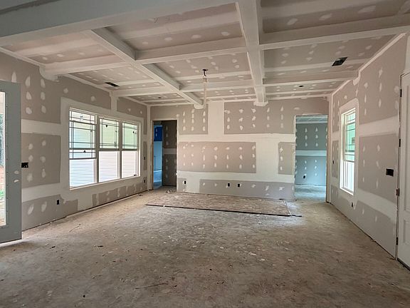 4th image of 3042 Plantation Dr