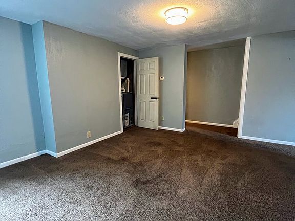 5th image of 2332 Arlington Ave