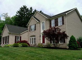 1402 Mystic Valley Dr, Sewickley, PA 15143