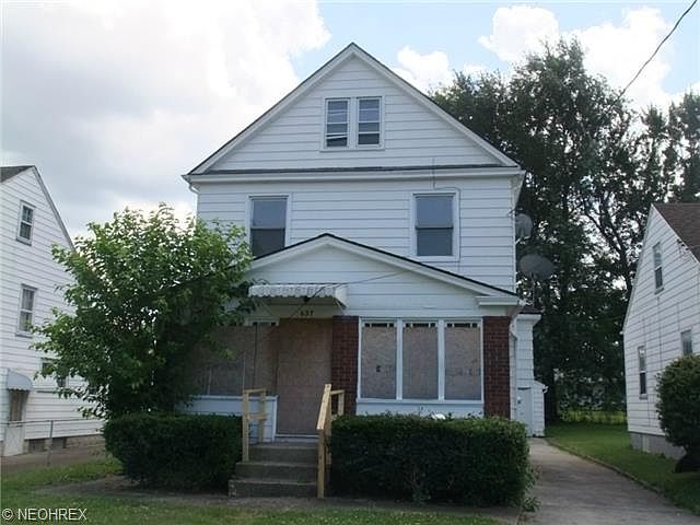 1st image of 637 E Dewey Ave
