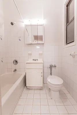 Rented by Bond New York | media 6