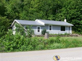 1756 Lick Creek Rd, Linden, TN 37096