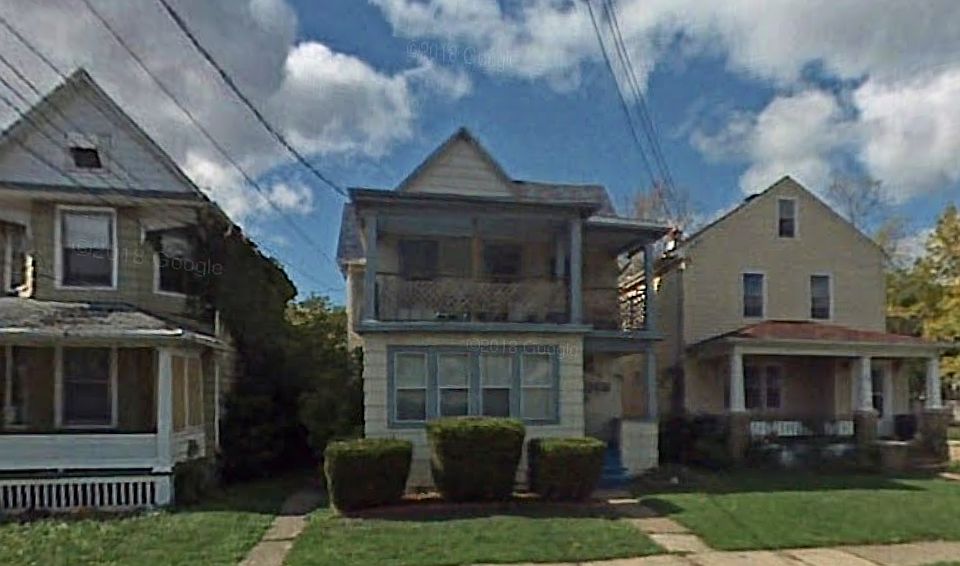 2nd image of 754 16th St