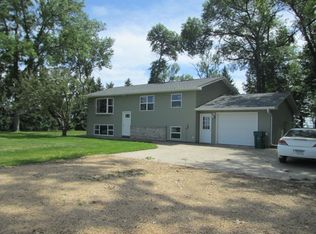 67115 330th St, Saint James, MN 56081