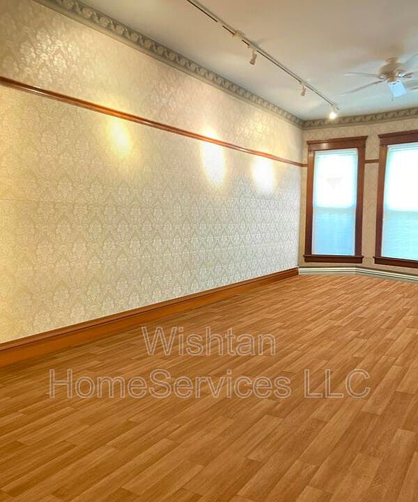 538 N Randolph St IL Zillow Apartments for Rent in