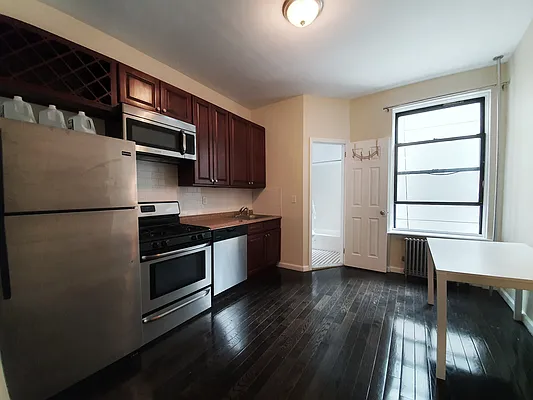 Rented by Corcoran | media 14