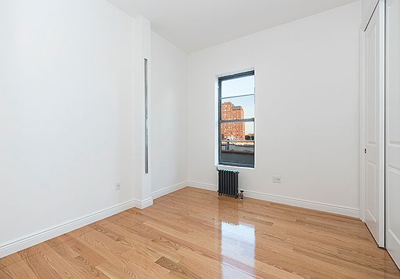 3rd image of 115 W 104th St #67