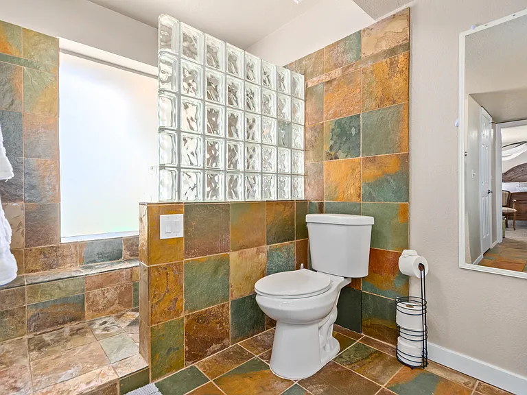 1010 E Wescott Dr — Photo 14