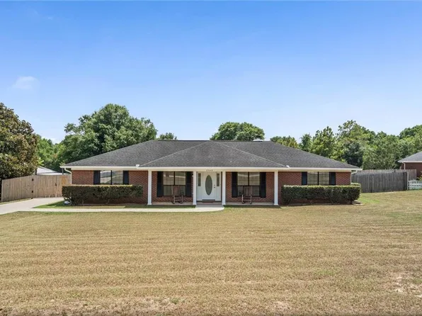 3549 Sandy Oaks Dr, Saraland, AL 36571