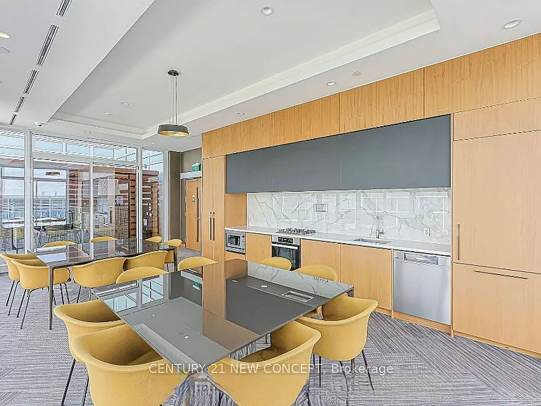 17 Bathurst St #3108 — Photo 24