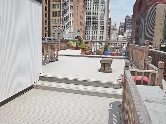 Rented by Julianna Realty Corp | media 17