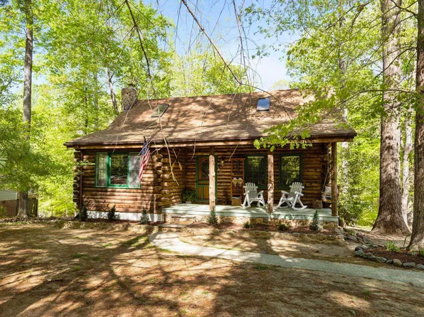 17 Dogleg Rd, Palmyra, VA 22963