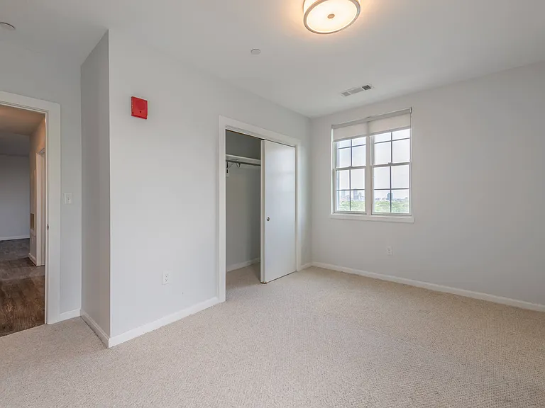 1505 Commonwealth Ave — Photo 29