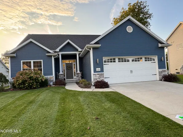 1225 Plum Grove Ln, Toledo, OH 43615