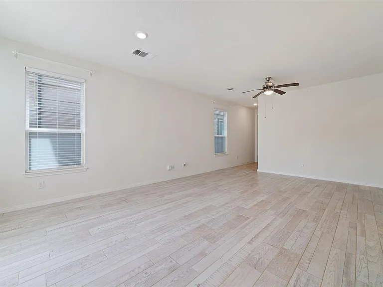 16615 Chill Brook Dr — Photo 15