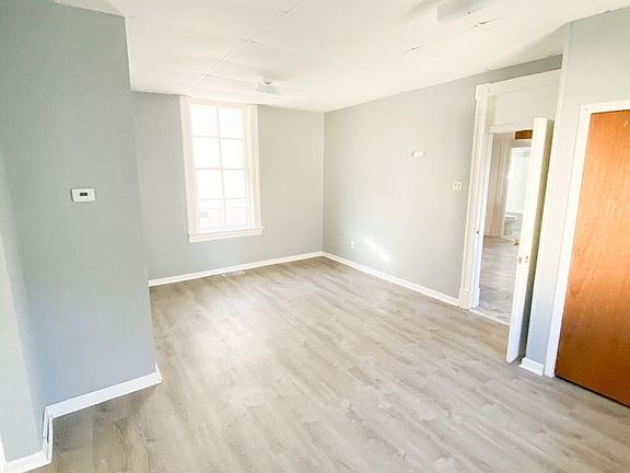 5th image of 117 E Etta Ave