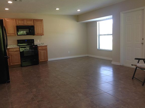 open concept living/dining