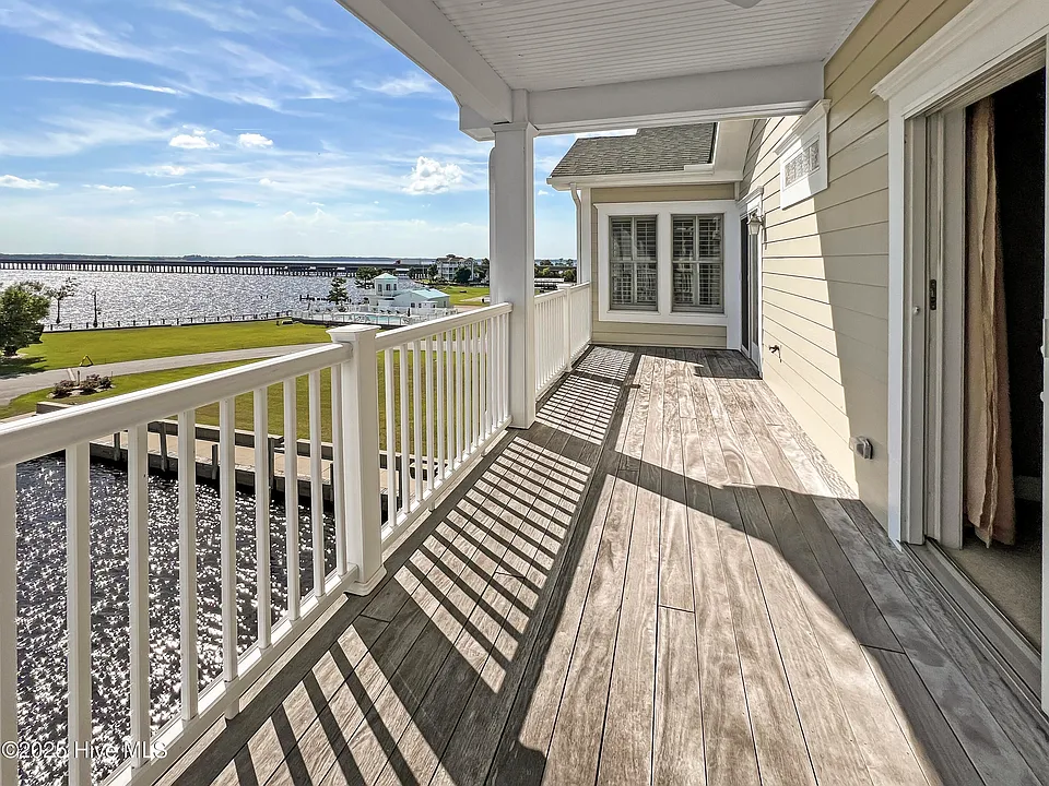 148 Wharf Landing Dr #F