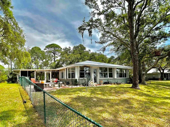 419 Mashes Sands Rd, Panacea, FL 32346