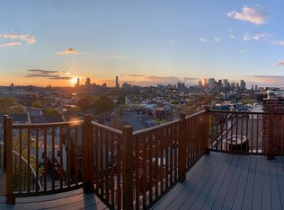 39 Old Harbor St #3, Boston, MA 02127