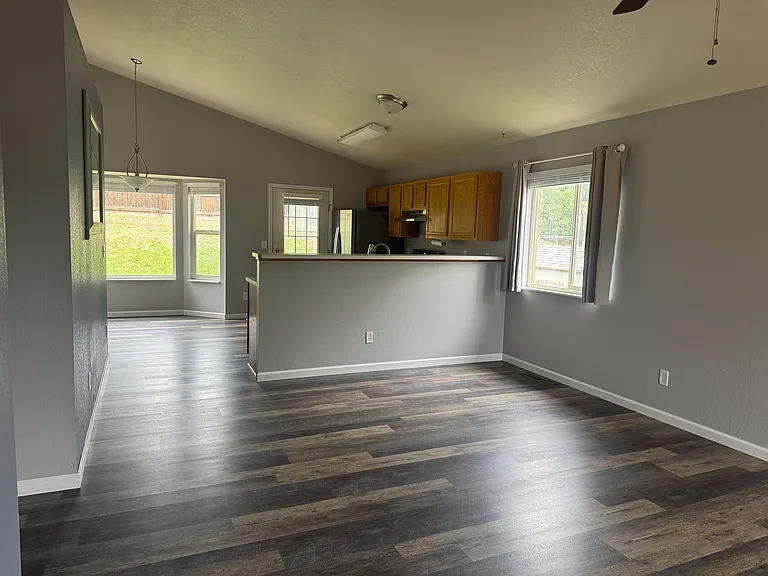 4723 Brant Rd — Photo 5