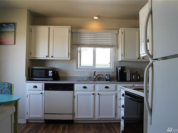 4th image of 1413 Fairmount Ave