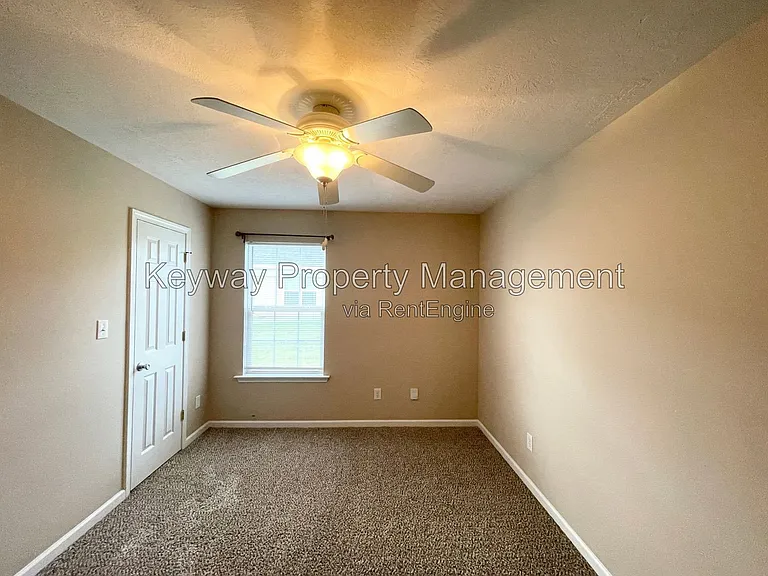 749 Michelle Ct — Photo 13