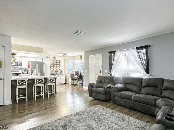 4th image of 8410 Eldora Ave Unit 1079