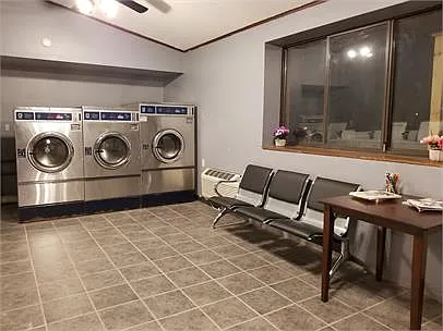 318 E Main St #206 — Photo 14