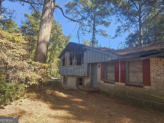 3rd image of 2835 Randy Ct