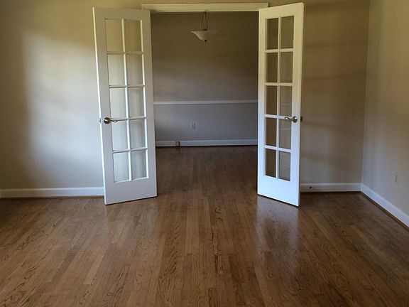 4th image of 117 Avon Dr