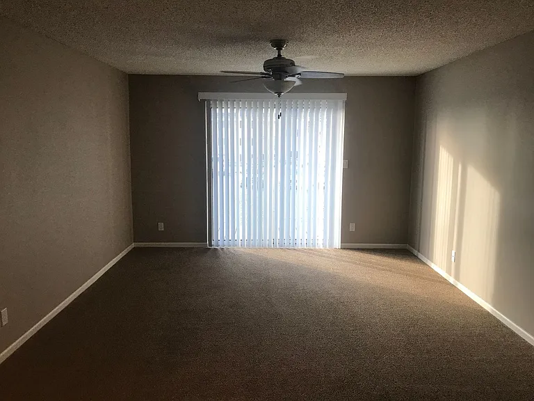 cpa - College Park Apartments — Photo 54