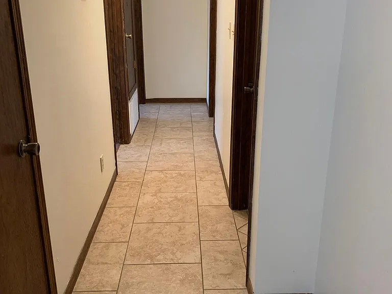 5460 Camille Gardens Cir — Photo 3