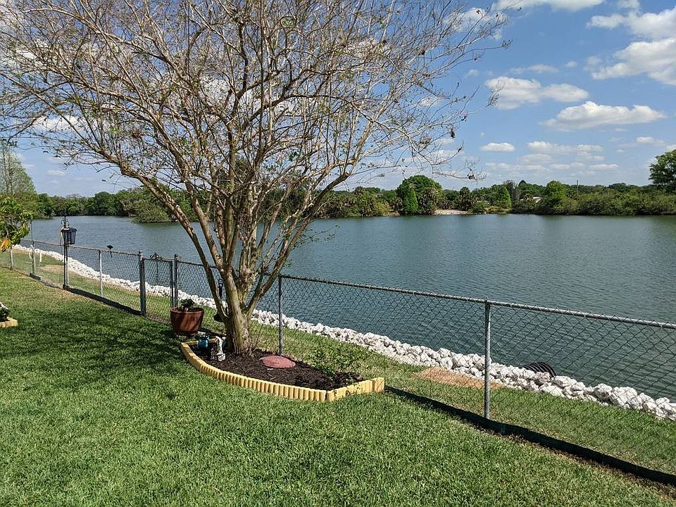 1st image of 99 Lake Pointe Dr
