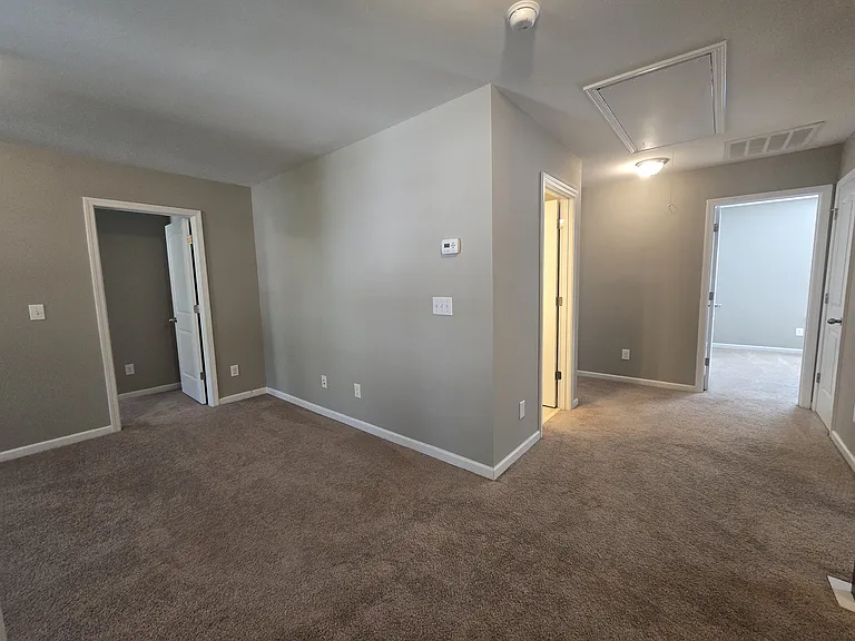 3917 Valley Side Ct — Photo 37