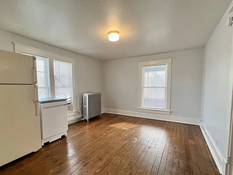 830 Moro Street — Photo 8