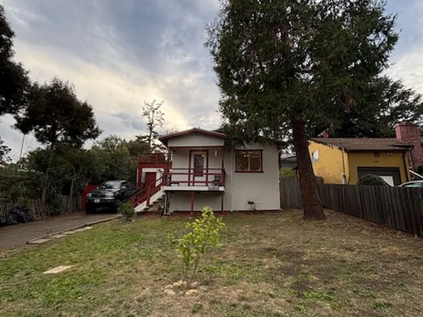 8033 Winthrope St, Oakland, CA 94605