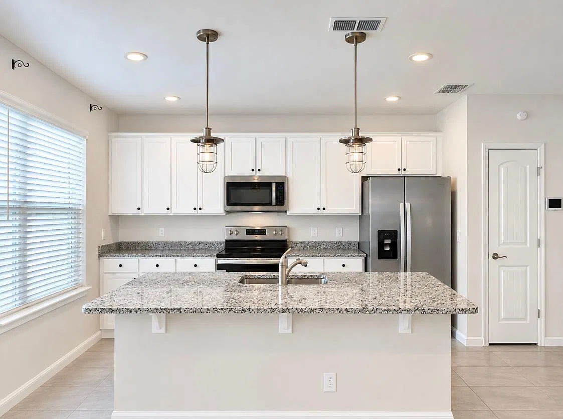 3 bed, 2.5 bath, 1568 sqft, $2,600 — Photo 3